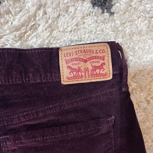 Levi Corduroy Maroon Pants | Womens Size 27 - Picture 6 of 6